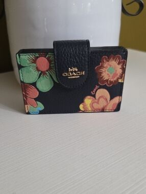 Coach Accordion Card Case  Black Floral  Leather Wallet